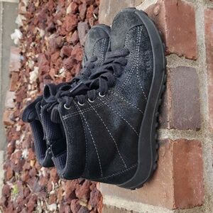 Taos Womens Trail Mix Ankle Boots Sneakers Size 6.5 Black Comfort Hiking Outdoor